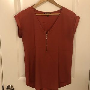 EXPRESS zip-front top